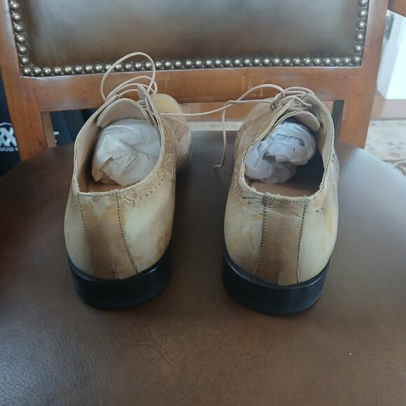 Novel spiffy mens lace ups in snakeskin and embossed leather. - Picture 6 of 8